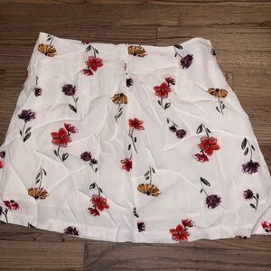 The cutest mini skirt